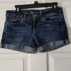 EUC Aeropostale blue Jean midi shorts size 000